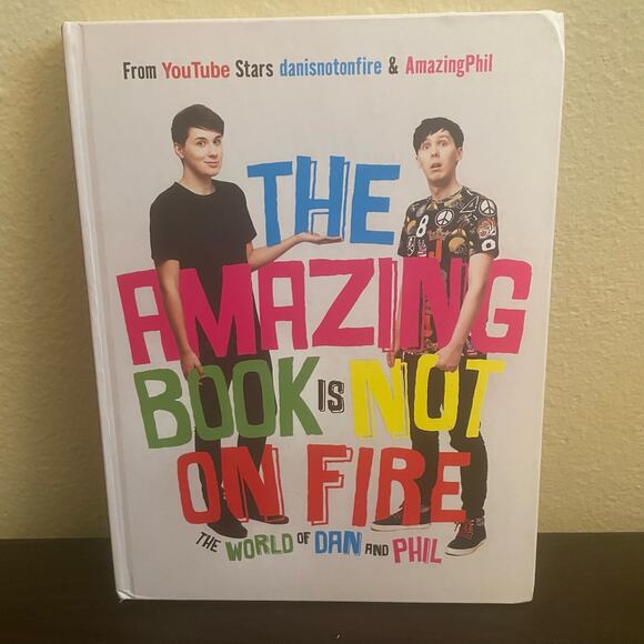 SALE!! The Amazing Book is Not on Fire book hardcover YouTube 2015 - Picture 1 of 6